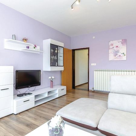 Gorgeous Apartment In Crikvenica With Kitchen エクステリア 写真