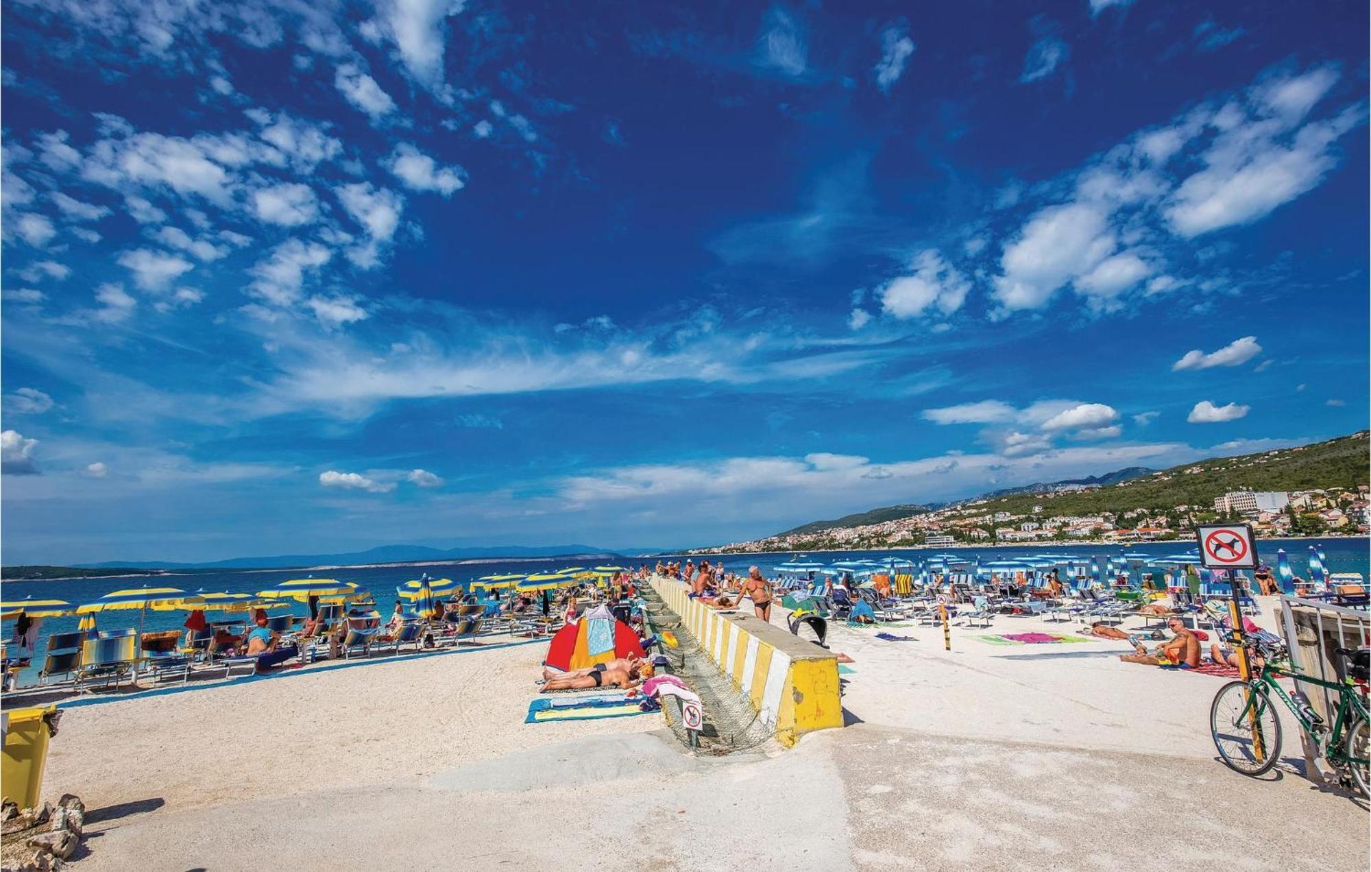 Gorgeous Apartment In Crikvenica With Kitchen エクステリア 写真