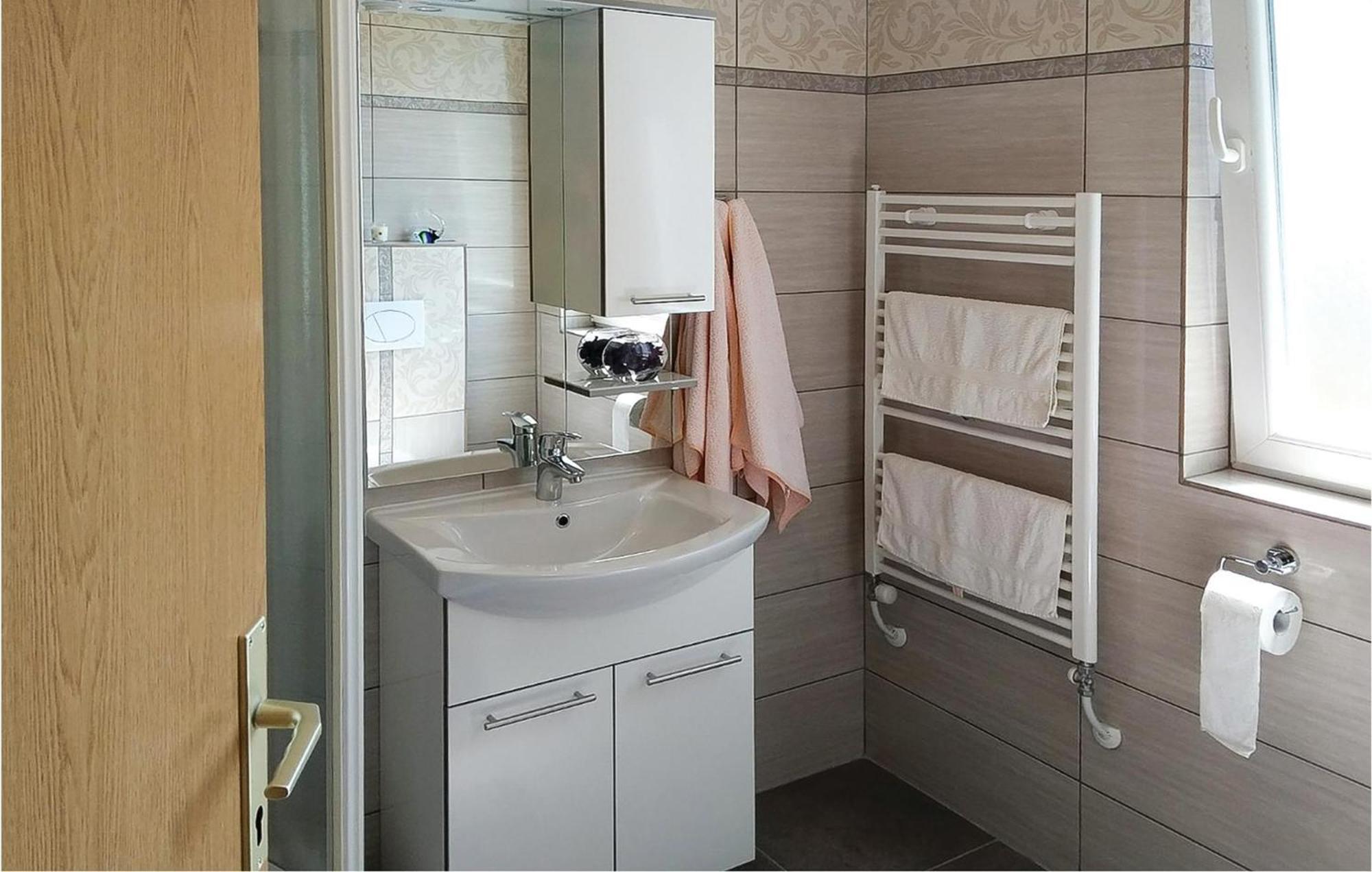 Gorgeous Apartment In Crikvenica With Kitchen エクステリア 写真